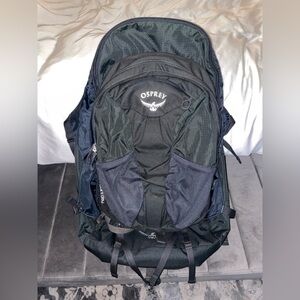 Osprey Backpack Farpoint 55 Travel Pack Gray Adjustable Shoulder Hiking Travel